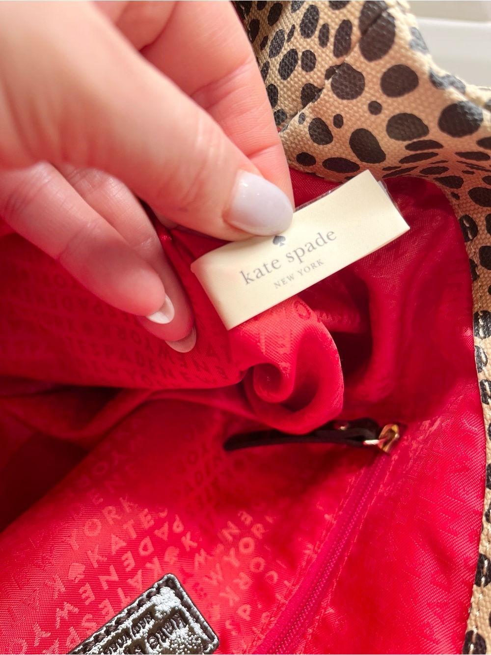 Kate Spade Nico Point Stevie Shoulder Bag NWT - Picture 13 of 14